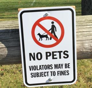 NO PETS ALLOWED AT BROWN-ELLISON FIELD/PARK